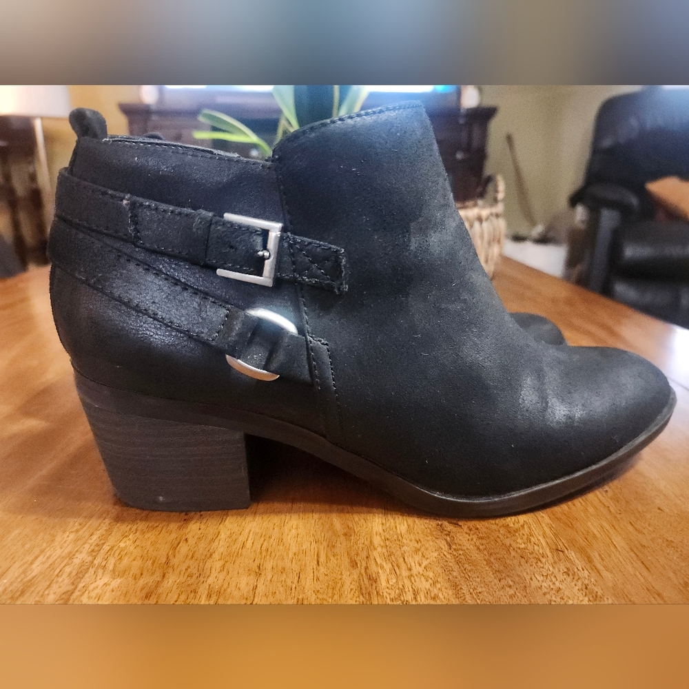 Vegan leather shooties by Rialto